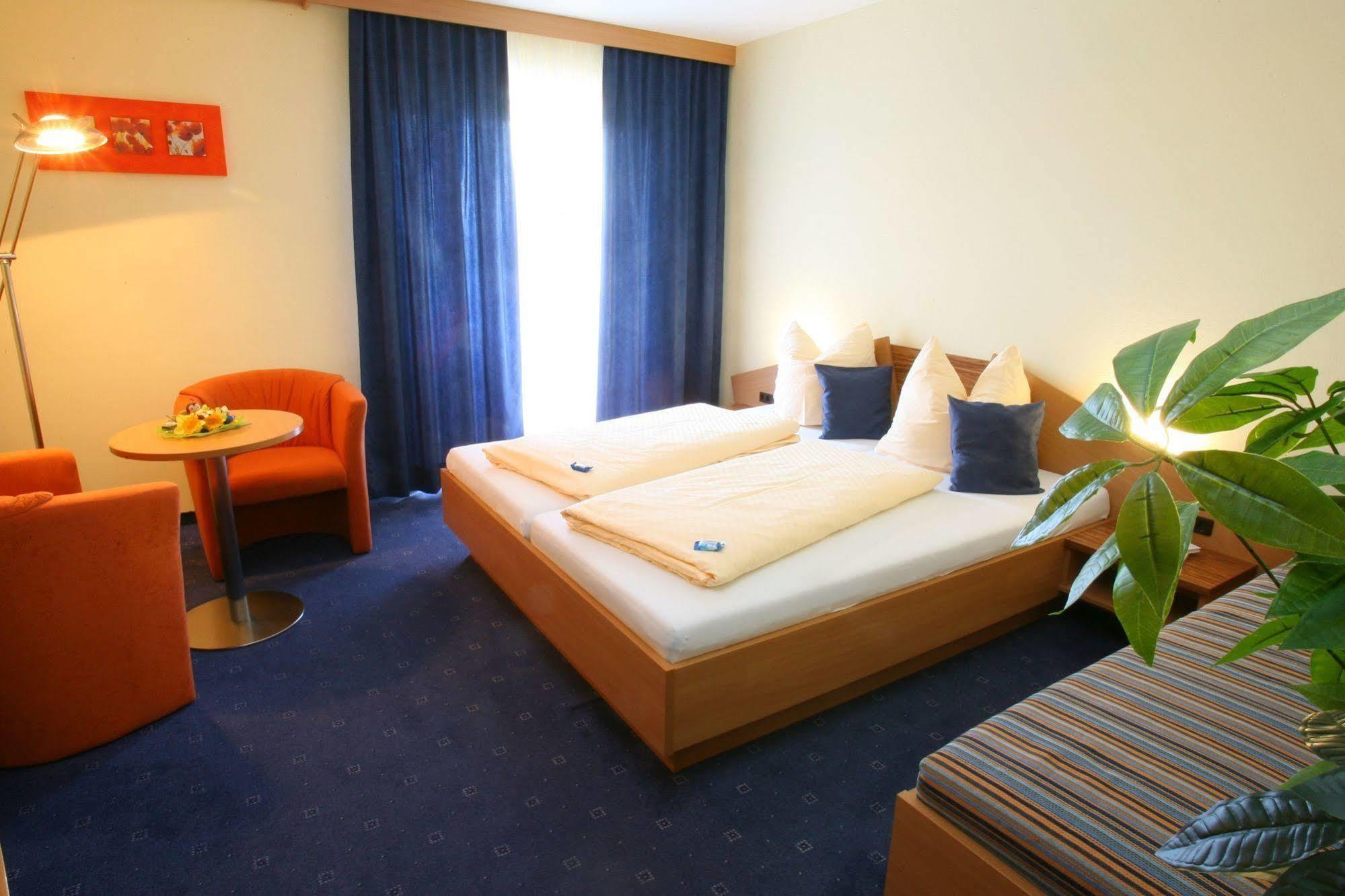 Hotel Garni Oasis Loipersdorf Jennersdorf Exterior photo